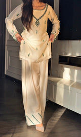 DRESS CODE: Emerald Swan