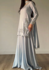 DRESS CODE: ICE BLUE