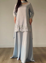 DRESS CODE: ICE BLUE