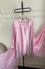 DRESS CODE: POWDER PINK