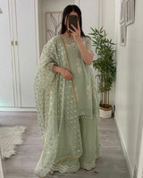 DRESS CODE: SAGE GREEN