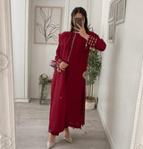DRESS CODE: BLOOD RED