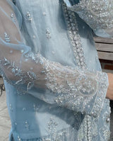 DRESS CODE: ICE BLUE
