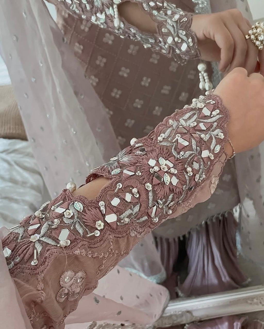 Suit 10
